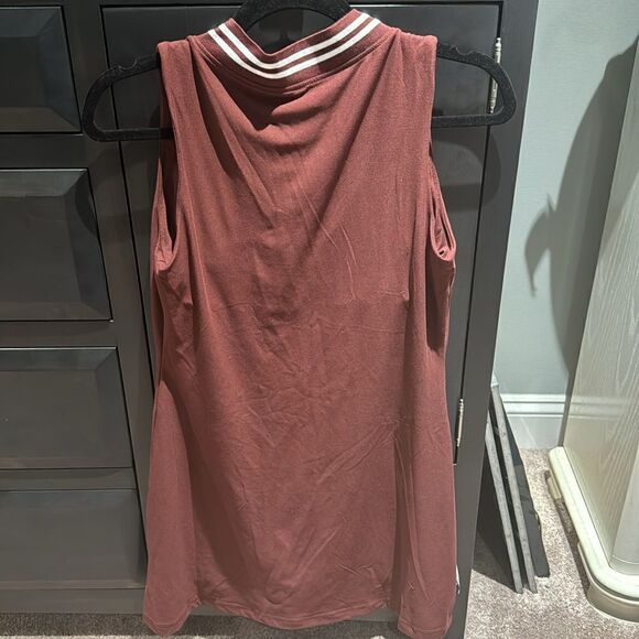 Rae Mode V Neck summer dress built in shelf bra! Size M - Picture 4 of 9